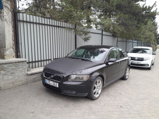 Dezmembrez Volvo s40 din 2005 foto 8