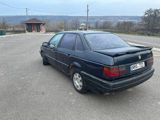 Volkswagen Passat foto 3