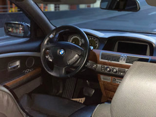 BMW 7 Series foto 8