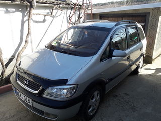 Opel Zafira foto 3