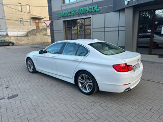 BMW 5 Series foto 7