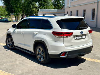 Toyota Highlander foto 3