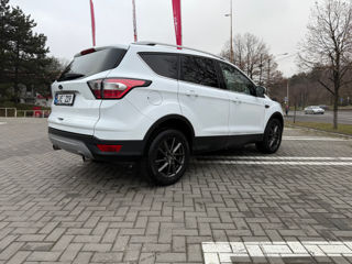 Ford Kuga foto 4