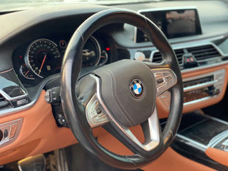 BMW 7 Series foto 9