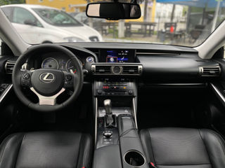 Lexus IS Series фото 11