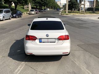 Volkswagen Jetta foto 6