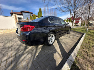 BMW 5 Series foto 3