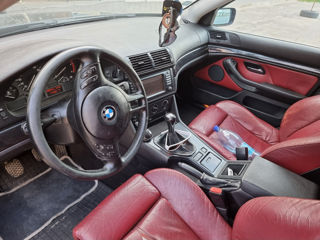 BMW 5 Series foto 4