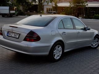 Mercedes E Class foto 6