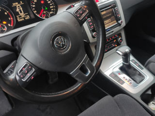 Volkswagen Passat foto 7