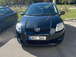 Toyota Auris foto 1