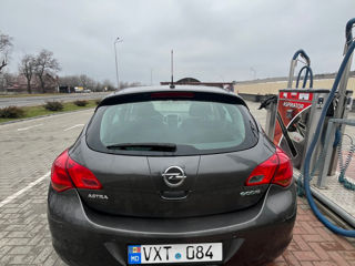 Opel Astra foto 2