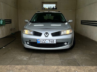 Renault Megane foto 1