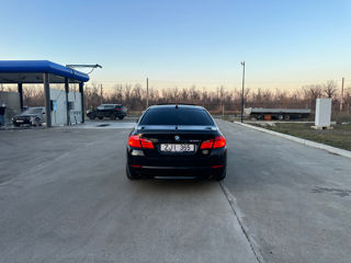 BMW 5 Series foto 5