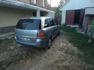 Opel Zafira foto 8