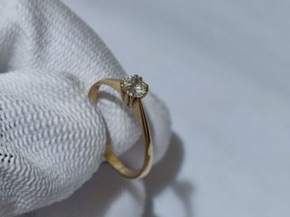 Золотое кольцо с бриллиантом foto 4
