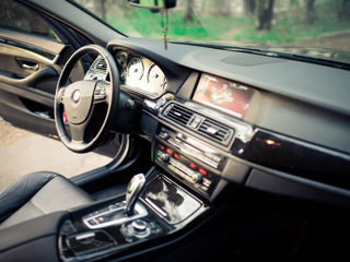 BMW 5 Series foto 7