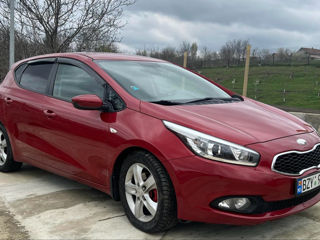 KIA Ceed foto 2