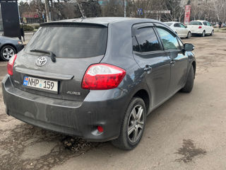 Toyota Auris foto 2