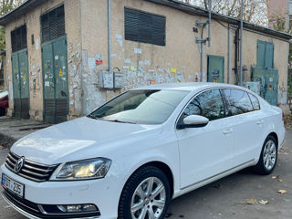 Volkswagen Passat foto 2