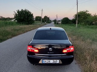 Skoda Superb foto 2