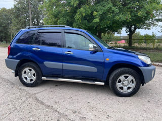 Toyota Rav 4 foto 10