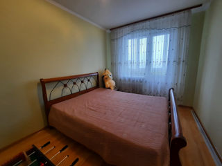 Apartament cu 3 camere, 70 m², Botanica, Chișinău foto 2