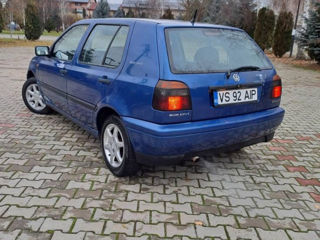 Volkswagen Golf foto 4