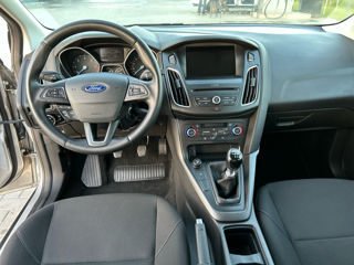 Ford Focus foto 9