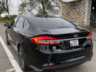 Ford Fusion foto 5