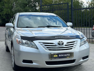 Toyota Camry foto 1