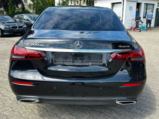 Mercedes E-Class foto 8