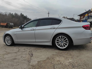 BMW 5 Series foto 3