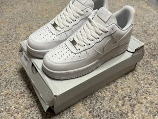 Nike Air Force 1, In Chisinau foto 2