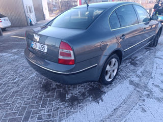 Skoda Superb foto 4