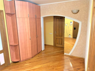 Apartament cu 4 camere, 90 m², Ciocana, Chișinău foto 9
