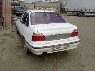 Daewoo Nexia foto 3