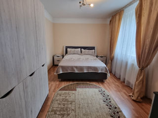 Apartament cu 2 camere, 63 m², Botanica, Chișinău foto 3