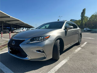 Lexus ES Series