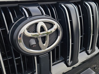 Toyota Land Cruiser Prado foto 1