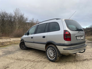 Opel Zafira foto 3