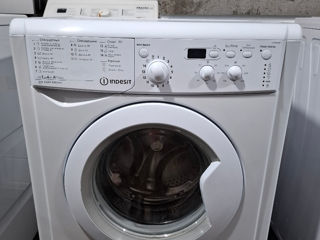 Indesit lucriaza bine