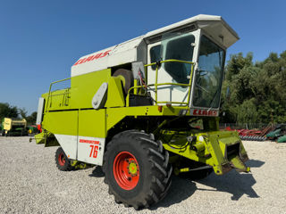 Зерноуборочный комбайн Claas Dominator 76