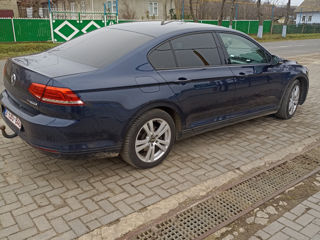 Volkswagen Passat foto 2