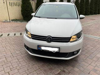 Volkswagen Touran foto 3