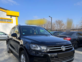 Volkswagen Touareg foto 2