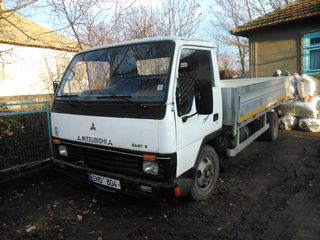 Mitsubishi canter foto 2