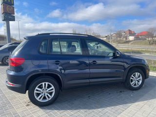 Volkswagen Tiguan foto 3