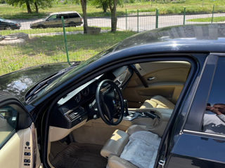 BMW 5 Series фото 3