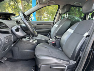 Renault Grand Scenic foto 8